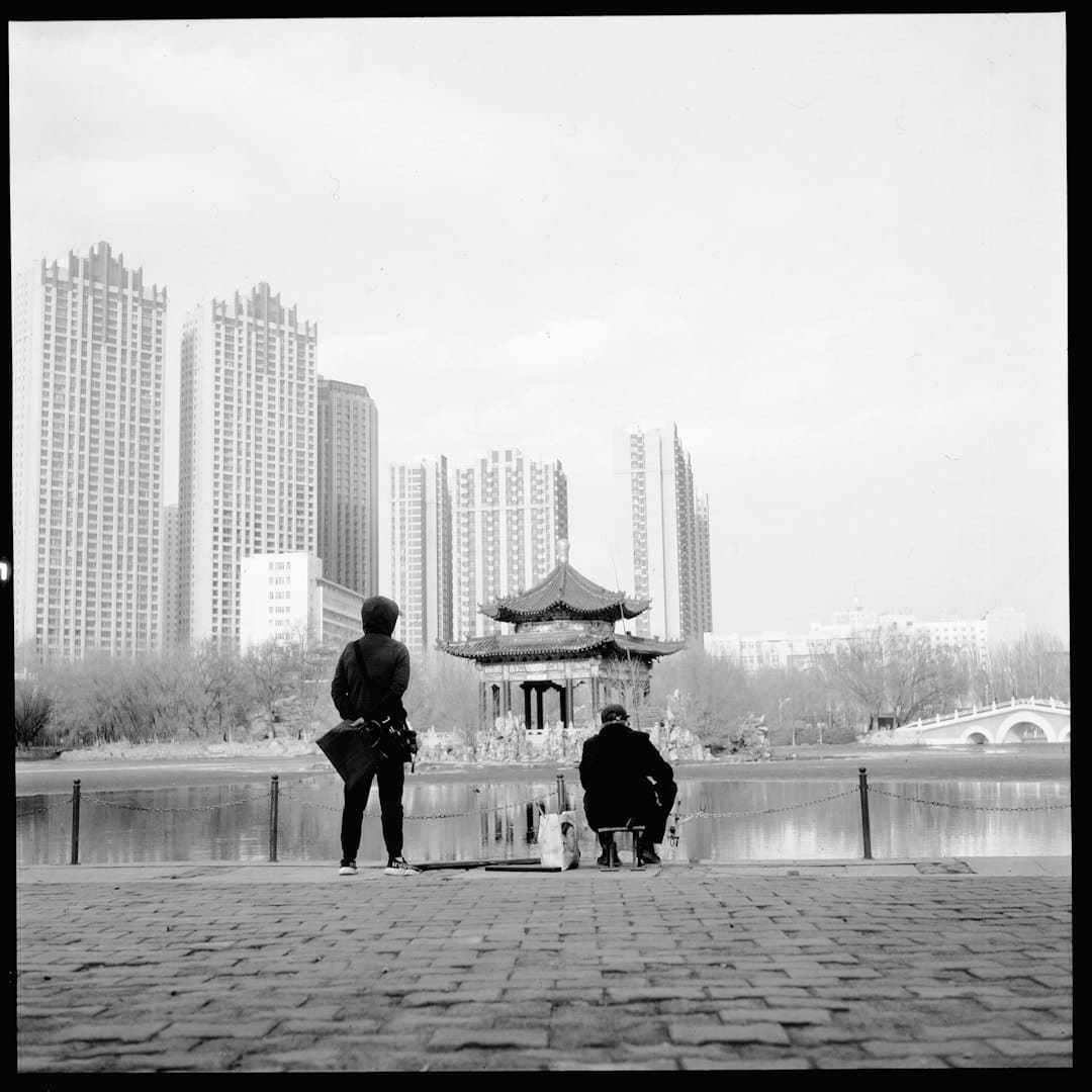 东方财富网关于展开“明亮清明浦江·网络直播范畴虚伪和低俗乱象整治”专项举动的公告